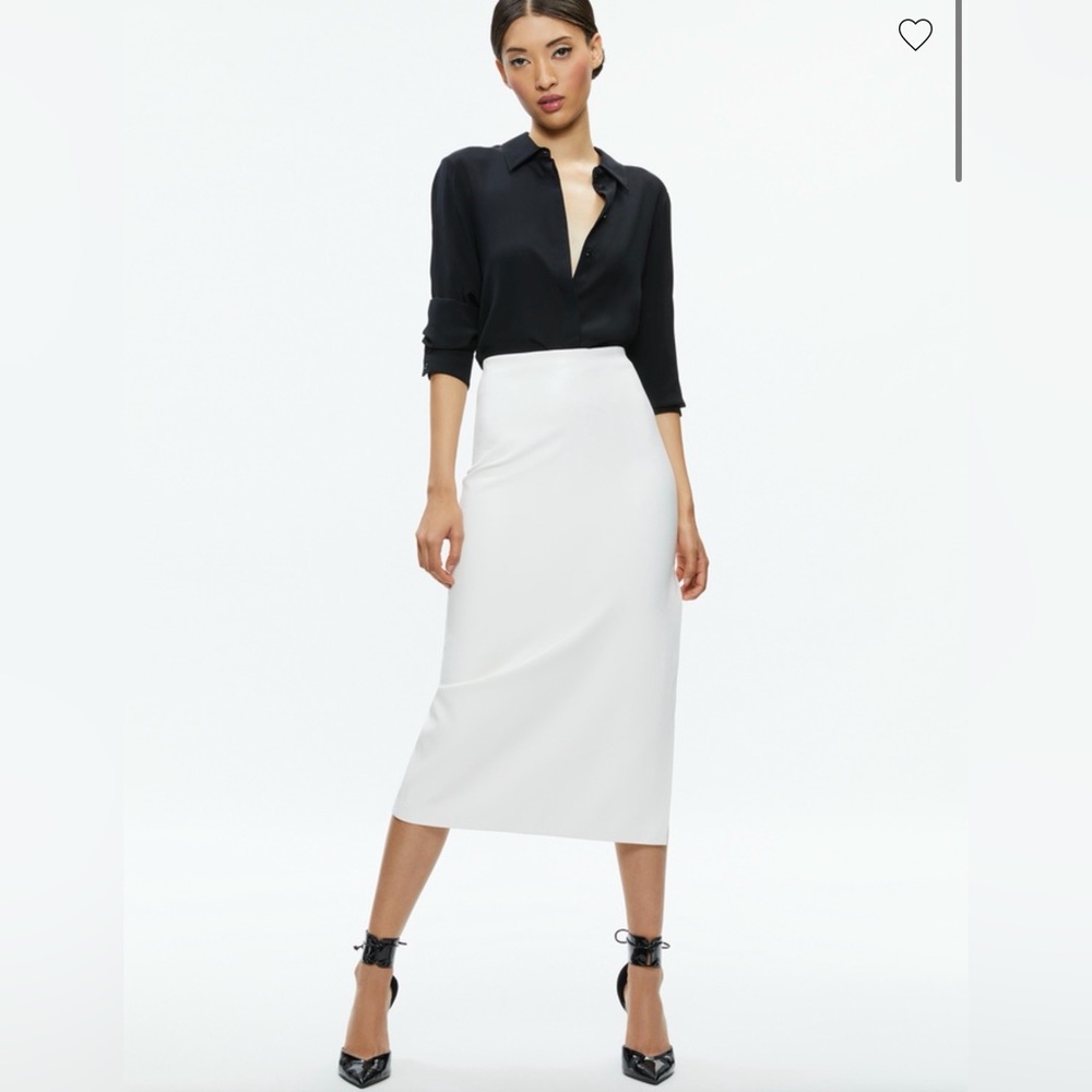 Alice + Olivia Ivory Faux Leather Pencil Skirt